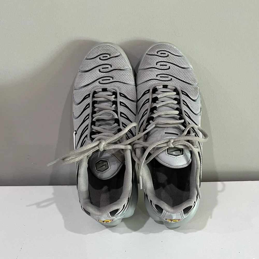 Nike Air Max Plus TN Wolf Grey Lace Up Men's Sneakers Size 9 - Picture 9 of 11